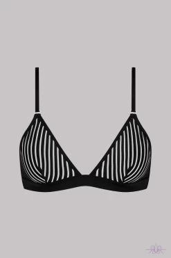 Maison Close Bande à Part Delicate Triangle Bra -Sexy Lingerie Shop Mayfair Stockings Trianglebra BandeaPart SG triangle BAP 560090 2 640x960 crop center 2x 26