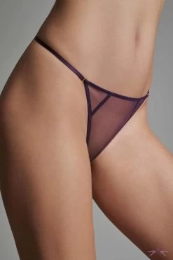 Maison Close L'Amoureuse Violet Orchid Mini String -Sexy Lingerie Shop Mayfair Stockings560680 l amoureuse pourpre 0400 3 2000x2000 4