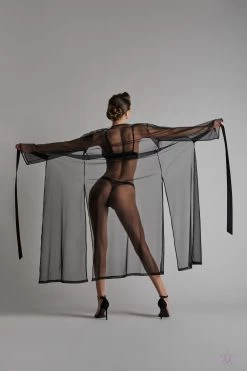 Maison Close Madame Reve Long Kimono -Sexy Lingerie Shop Mayfair Stockings608869 2560x3840 madame reve 0608 2560x3840 crop center 2x 181